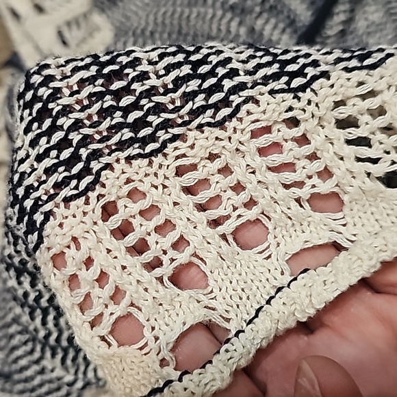 Mossimo Supply Co. crochet tank top - Picture 5 of 5